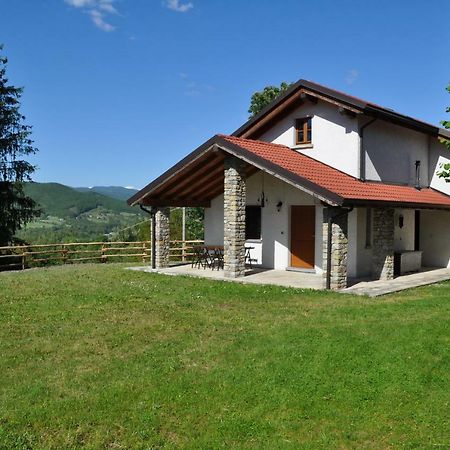 Il Casolare Bioenergetico Bed and Breakfast Albareto  Buitenkant foto
