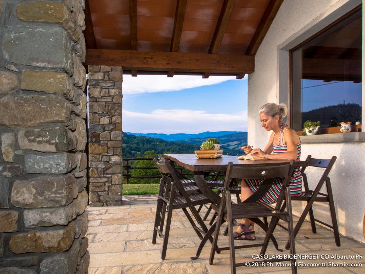 Il Casolare Bioenergetico Bed and Breakfast Albareto  Buitenkant foto