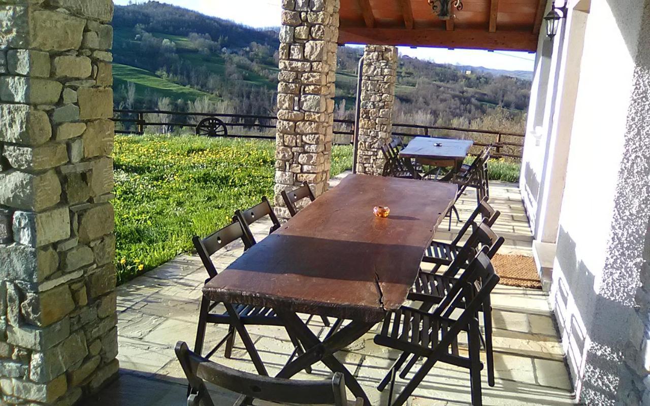 Il Casolare Bioenergetico Bed and Breakfast Albareto  Buitenkant foto
