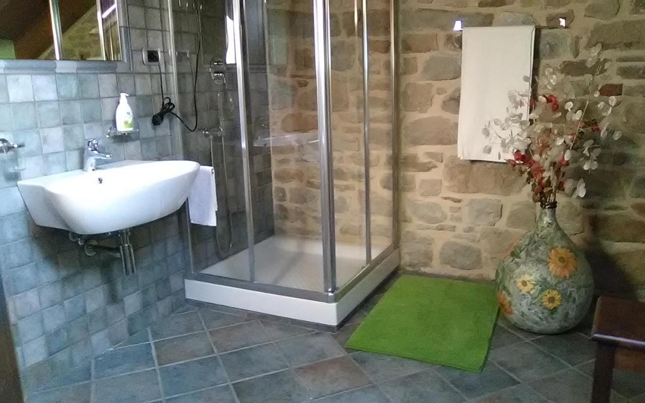 Il Casolare Bioenergetico Bed and Breakfast Albareto  Buitenkant foto