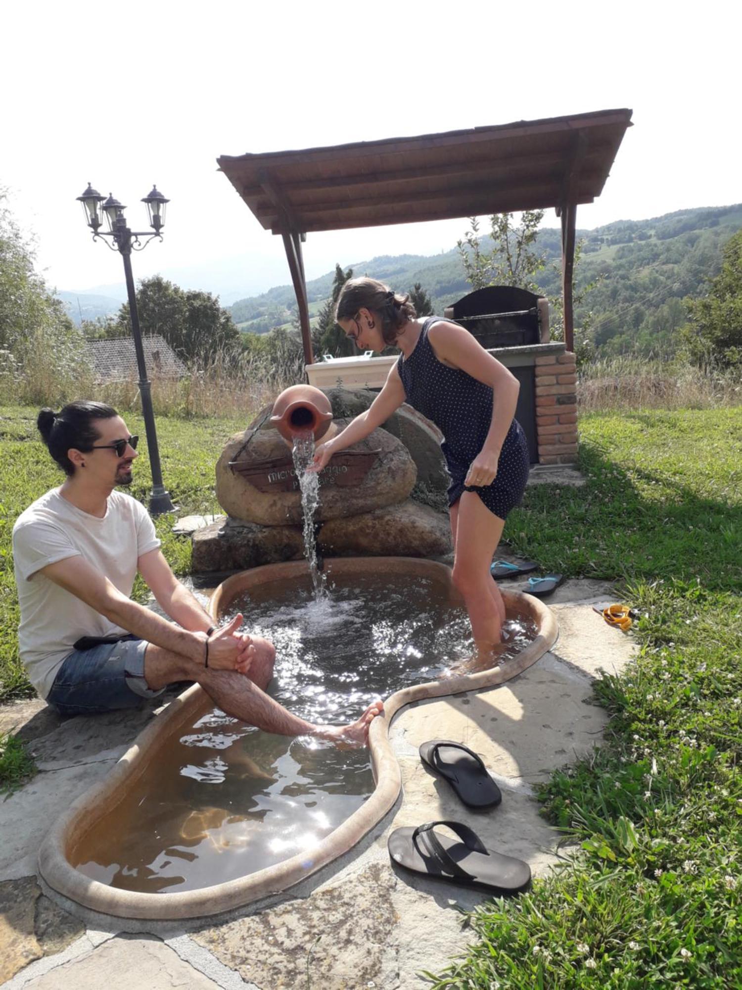 Il Casolare Bioenergetico Bed and Breakfast Albareto  Buitenkant foto