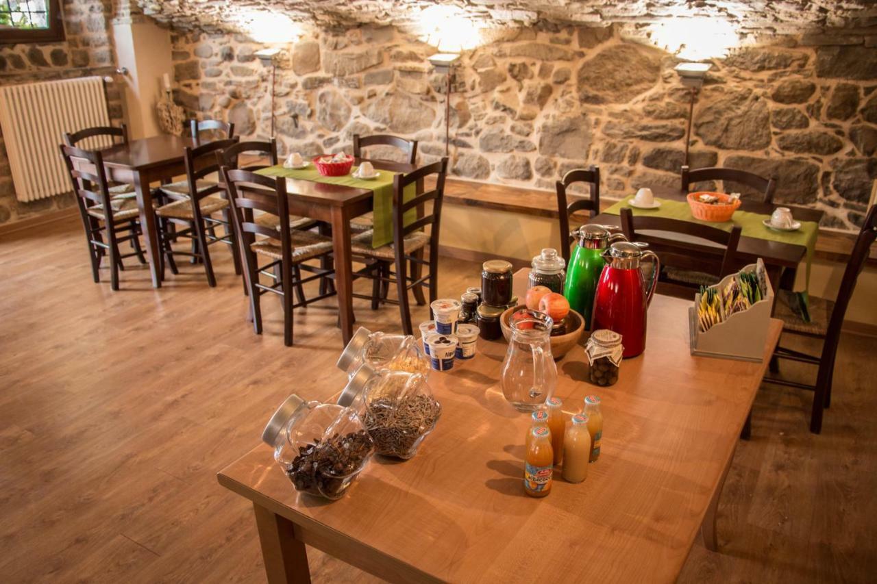 Il Casolare Bioenergetico Bed and Breakfast Albareto  Buitenkant foto