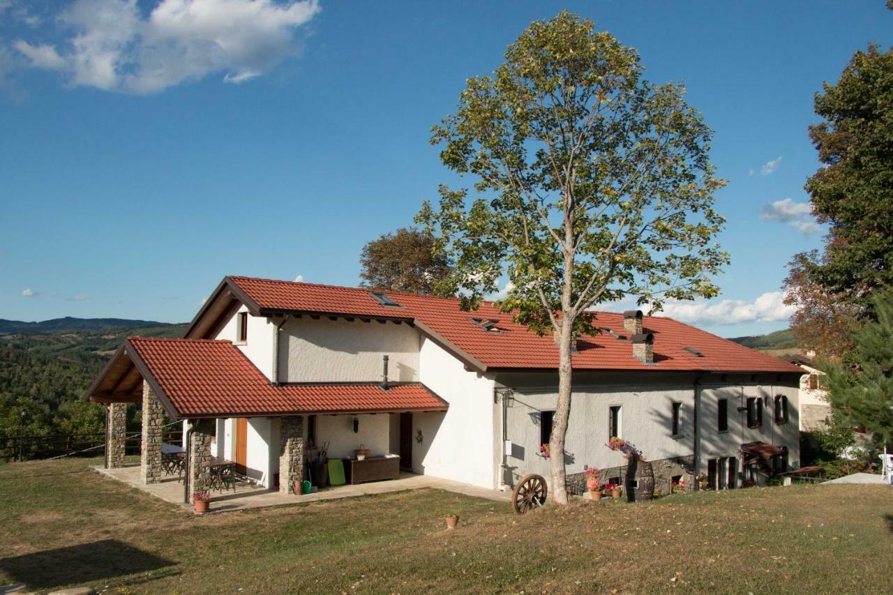 Il Casolare Bioenergetico Bed and Breakfast Albareto  Buitenkant foto